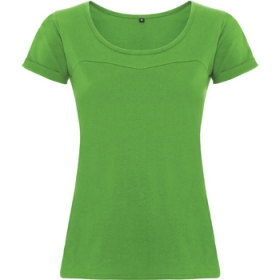 Tricou cu mÃ¢necÄƒ scurtÄƒ È™i design feminin. Cu croi pe piept, ca detaliu, cu decolteu rotund cu garniturÄƒ simplÄƒ, cu manÈ™eta mÃ¢necii scurte Ã®ntoarsÄƒ È™i È™liÈ›uri laterale rotunjite Ã®n partea inferioarÄƒ. CusÄƒturi cu 4 fire pentru o mai mare rezistenÈ›Äƒ.;6633_24