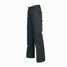 Pantaloni din material rezistent È™i cu betelie reglabilÄƒ elasticÄƒ Ã®n spate. Partea din spate cu Ã®ntÄƒrituri duble. 2 buzunare Ã®n faÈ›Äƒ. 1 buzunar lateral cu clapÄƒ, sistem de Ã®nchidere arici È™i pliu. 2 buzunare funcÈ›ionale Ã®n spate cu clapÄƒ È™i sistem de Ã®nchidere arici. 1 buzunar funcÈ›ional lateral Ã®n spate.;9118_46
